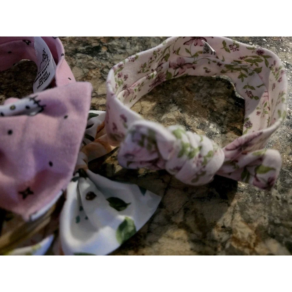 Lot of 5 Baby girl head bands. Floral. Kello kitty